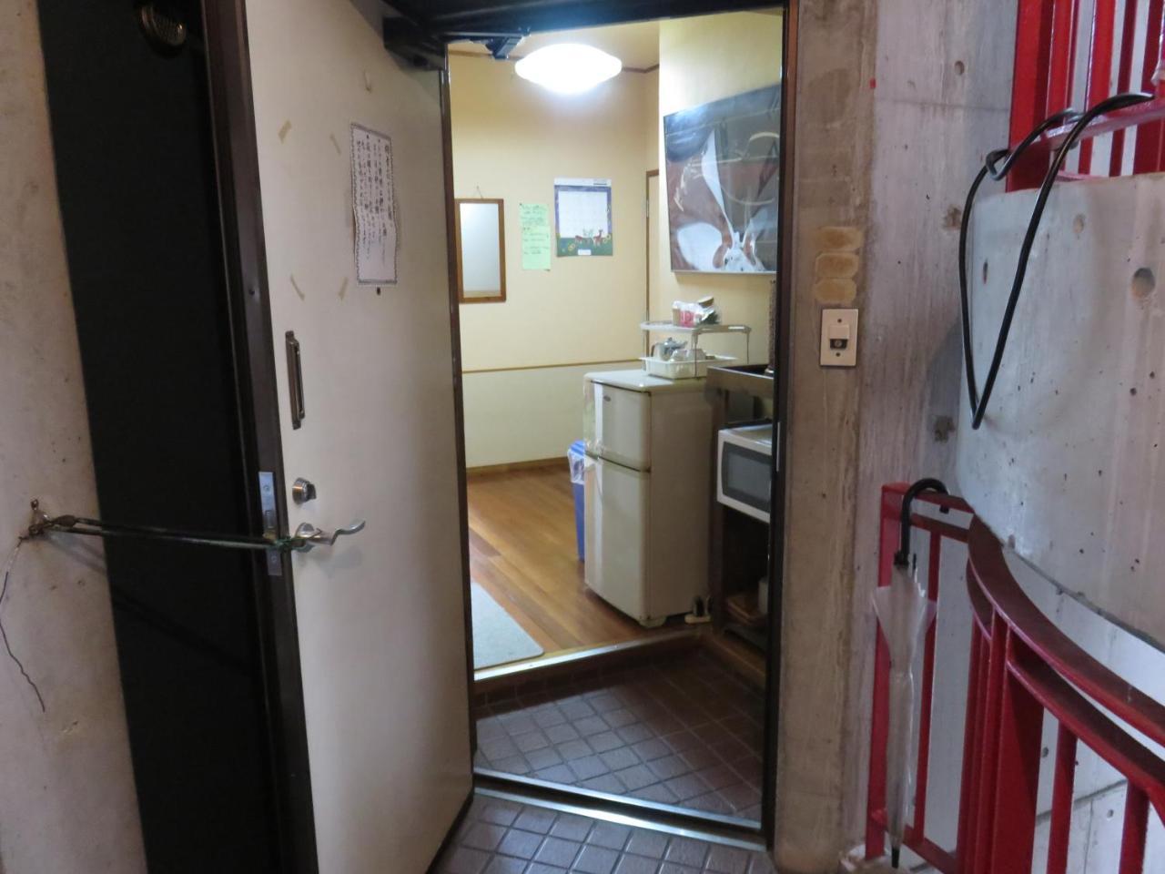 Hostel Hakuseiso Naha Bagian luar foto